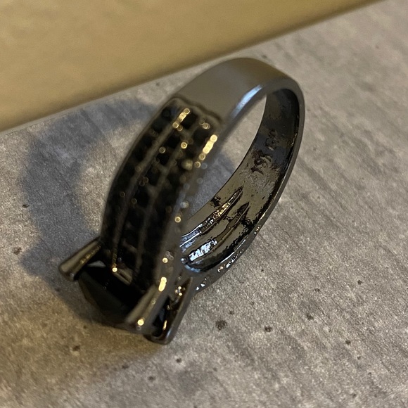 New Elegant 18k Gold Filled Black Diamond Ring - Picture 9 of 9